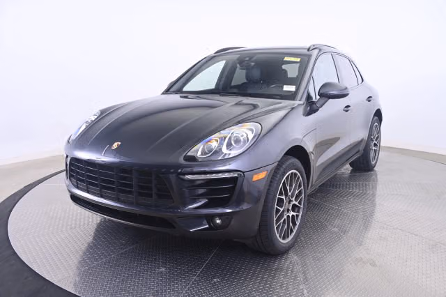 Used 2018 Porsche Macan S with VIN WP1AB2A51JLB35488 for sale in Beachwood, OH
