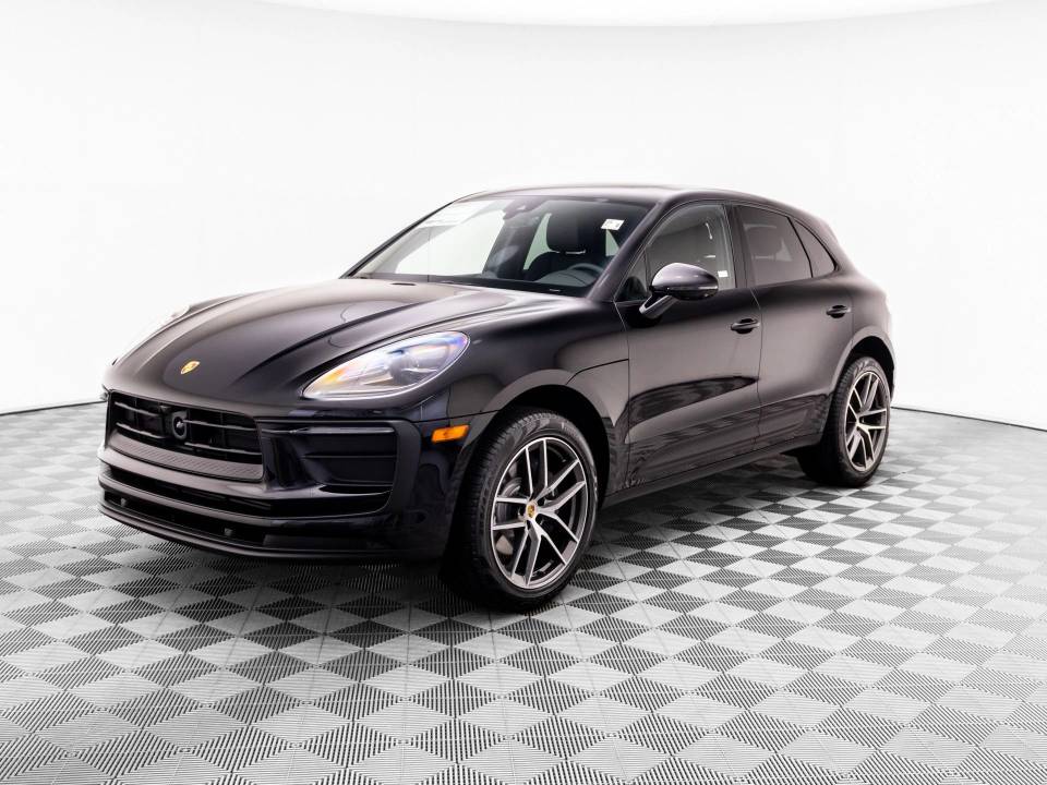 2026 Porsche Macan
