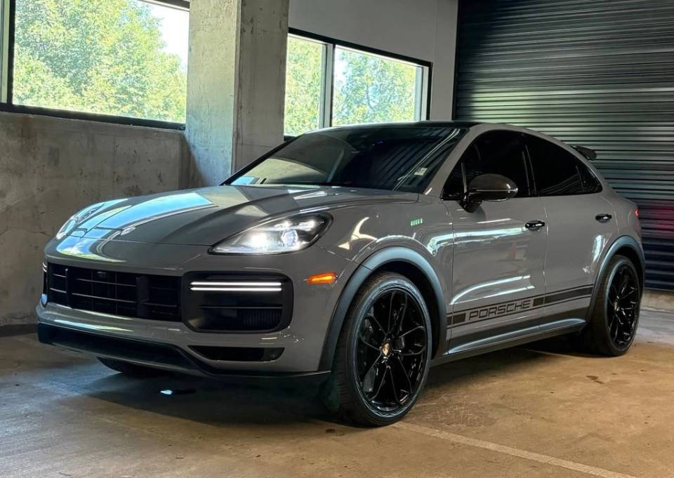2023 Porsche Cayenne Coupe