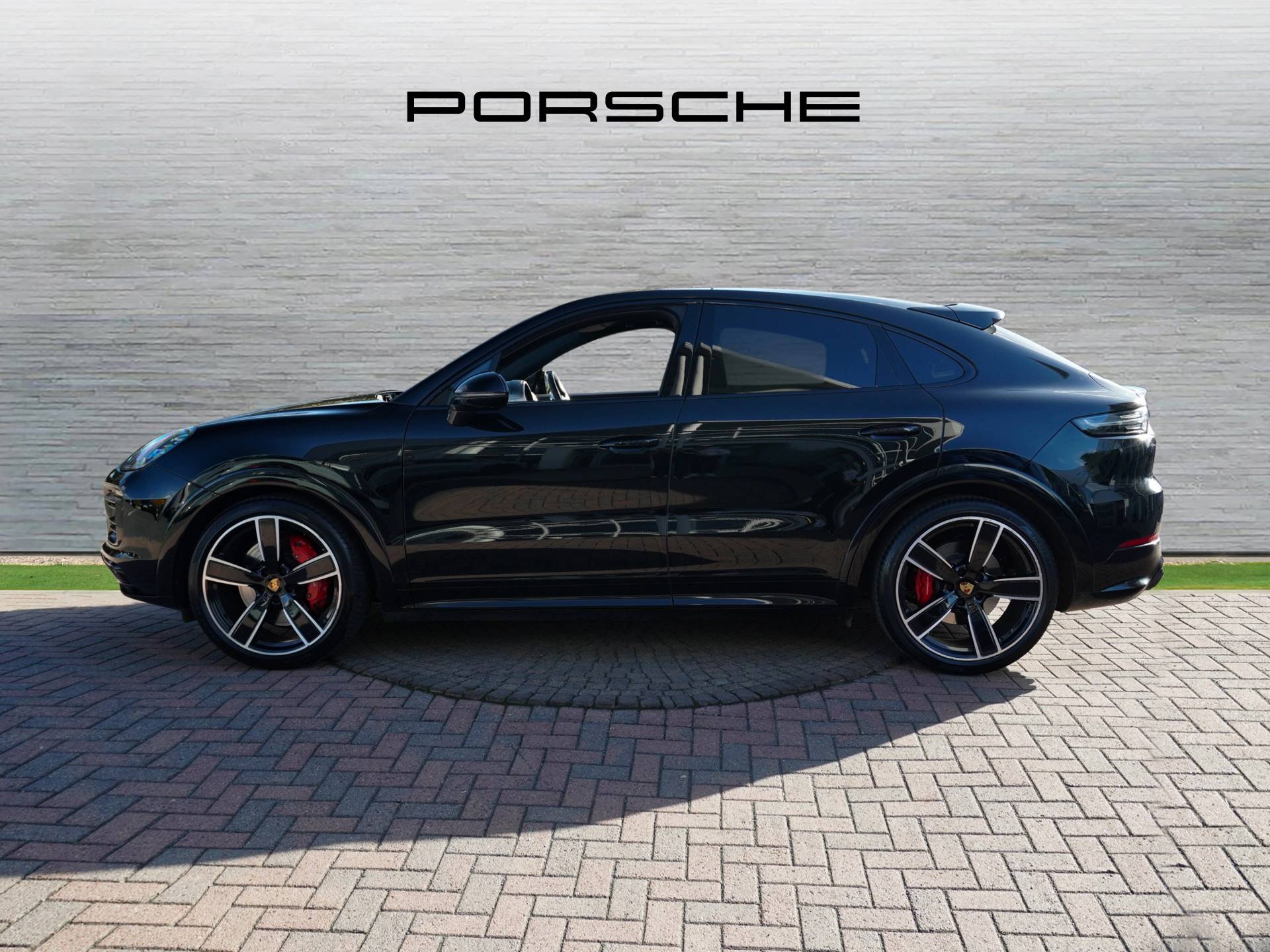 Cayenne GTS Coupé, photo 2 of 40