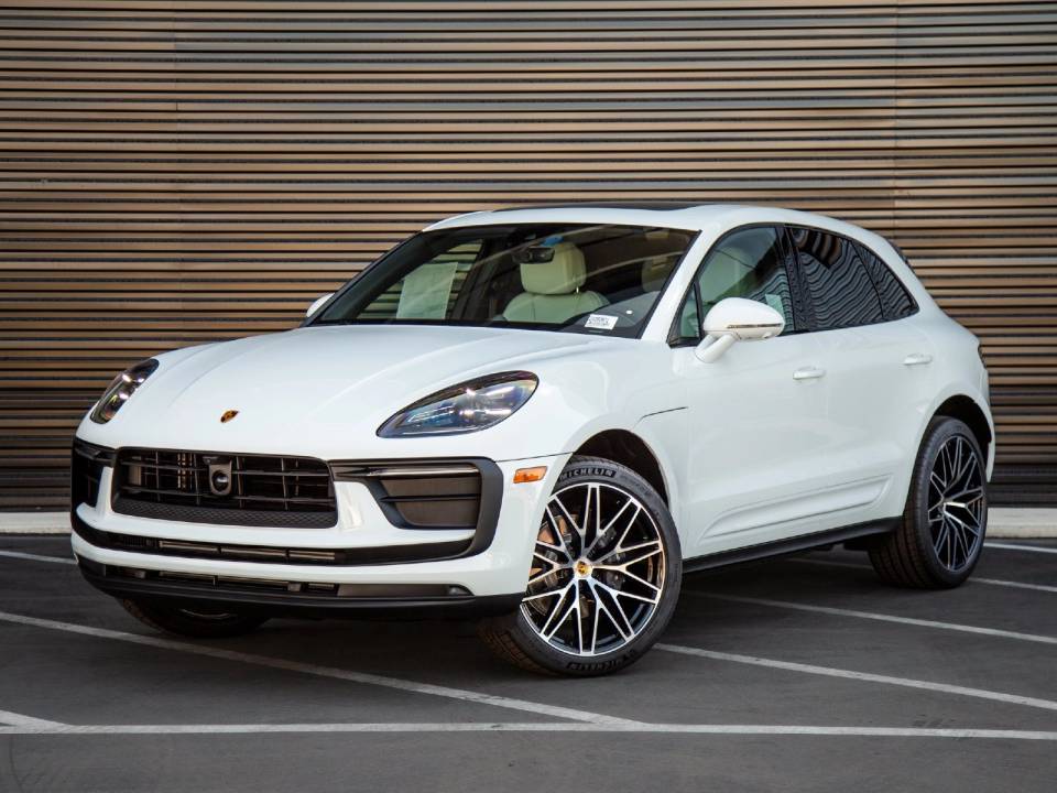2026 Porsche Macan