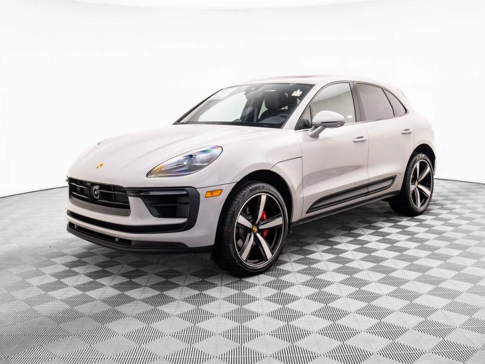 2026 Porsche Macan