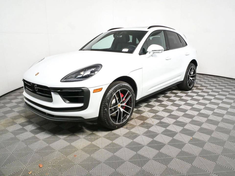 2026 Porsche Macan