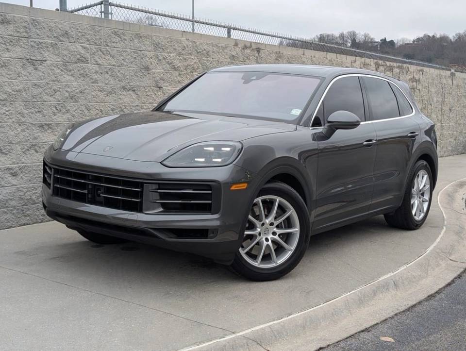 2024 Porsche Cayenne Base