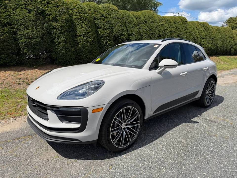 2026 Porsche Macan