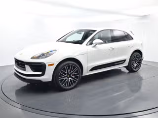 2023 Porsche Macan S's photo