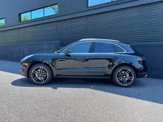 2021 Porsche Macan S's photo