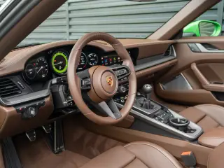 2024 Porsche 911 - Photo 29