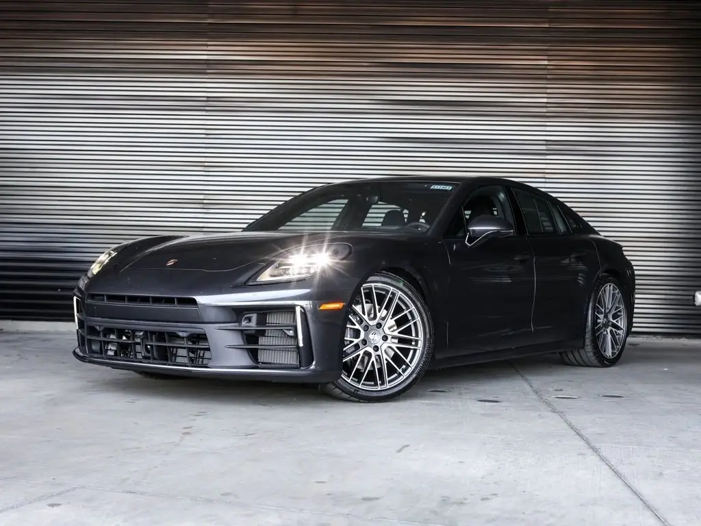 2026 Porsche Panamera Base - Photo 8