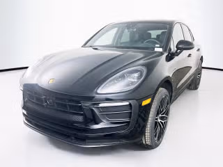 2026 Porsche Macan -'s photo