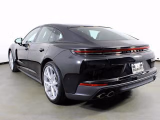 2026 Porsche Panamera Base - Photo 17