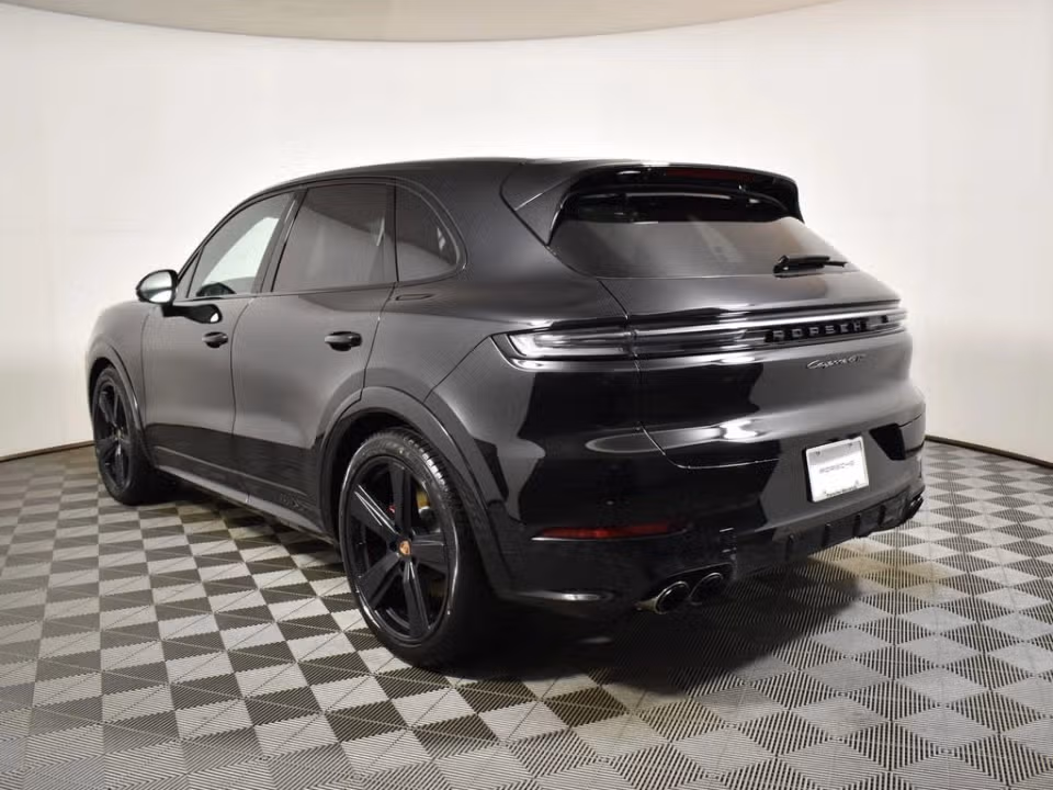 2026 Porsche Cayenne GTS - Photo 19