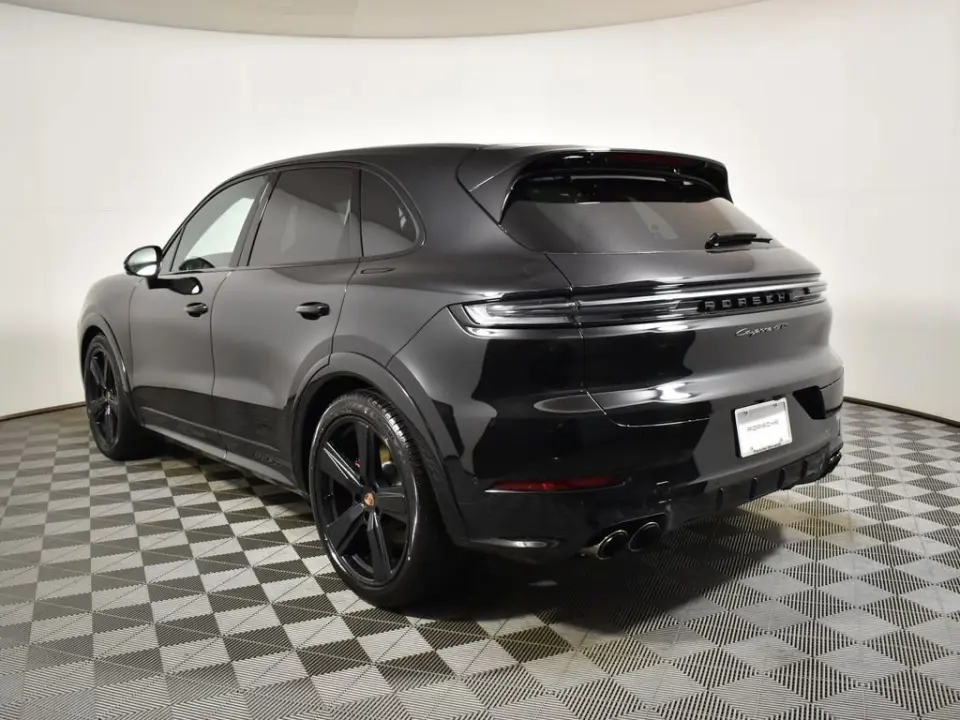 2026 Porsche Cayenne GTS - Photo 23