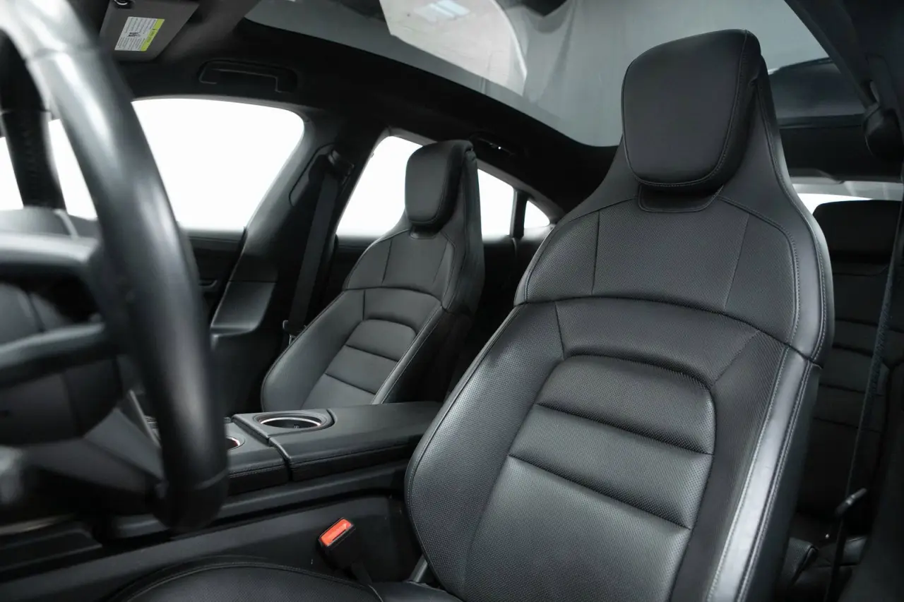 2022 Porsche Taycan S - Photo 40