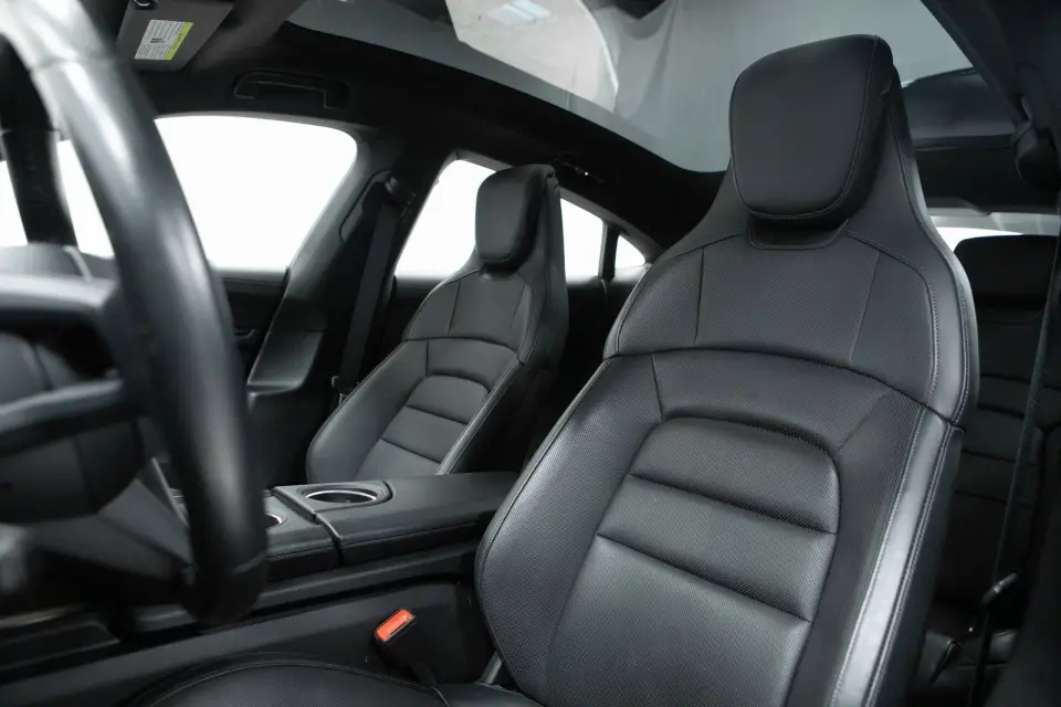 2022 Porsche Taycan S - Photo 39