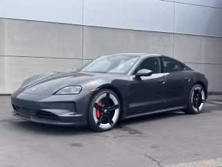 2025 Porsche Taycan 4S's photo