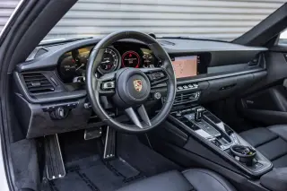 2024 Porsche 911 GTS - Photo 29