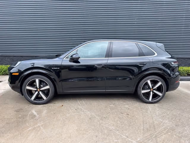 2026 Porsche Cayenne E-Hybrid - Photo 10