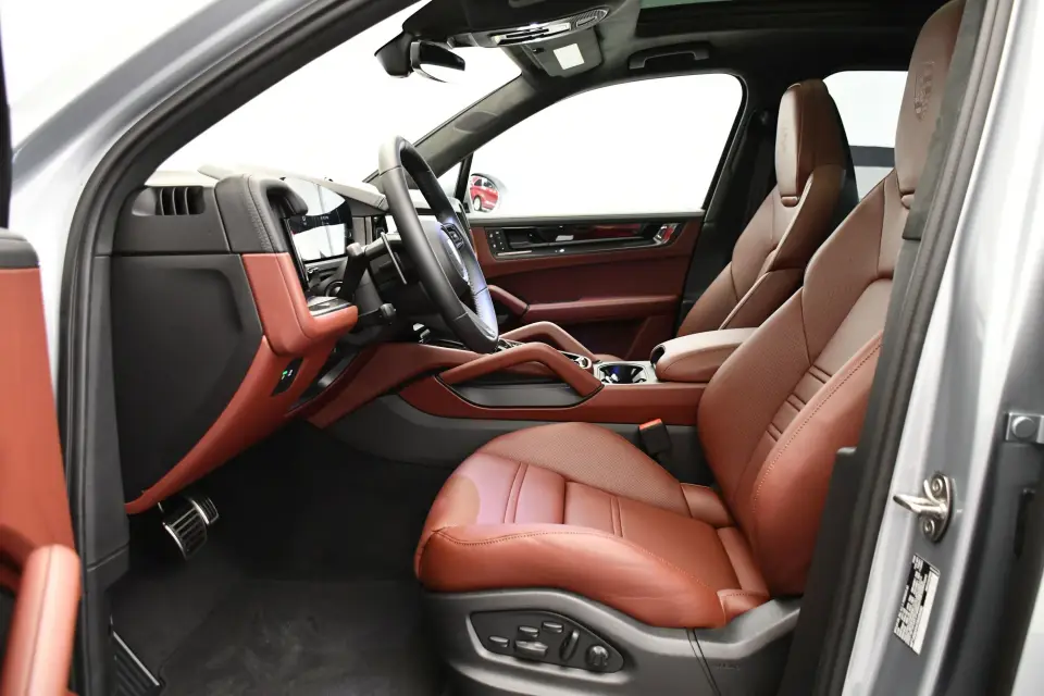 2026 Porsche Cayenne GTS - Photo 39