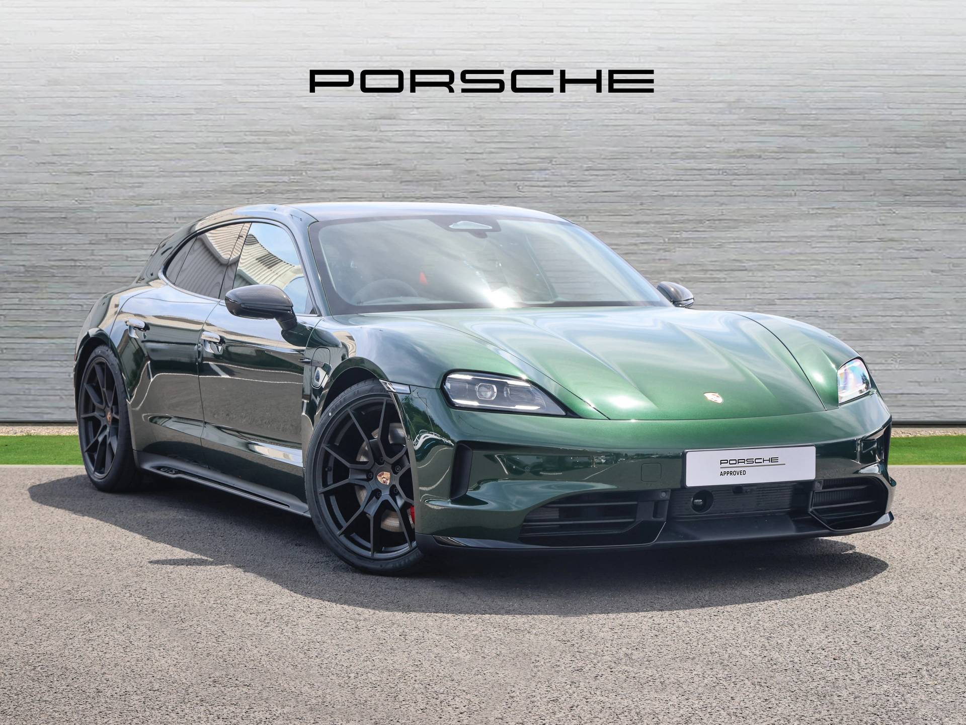 Taycan GTS Sport Turismo, photo 1 of 30