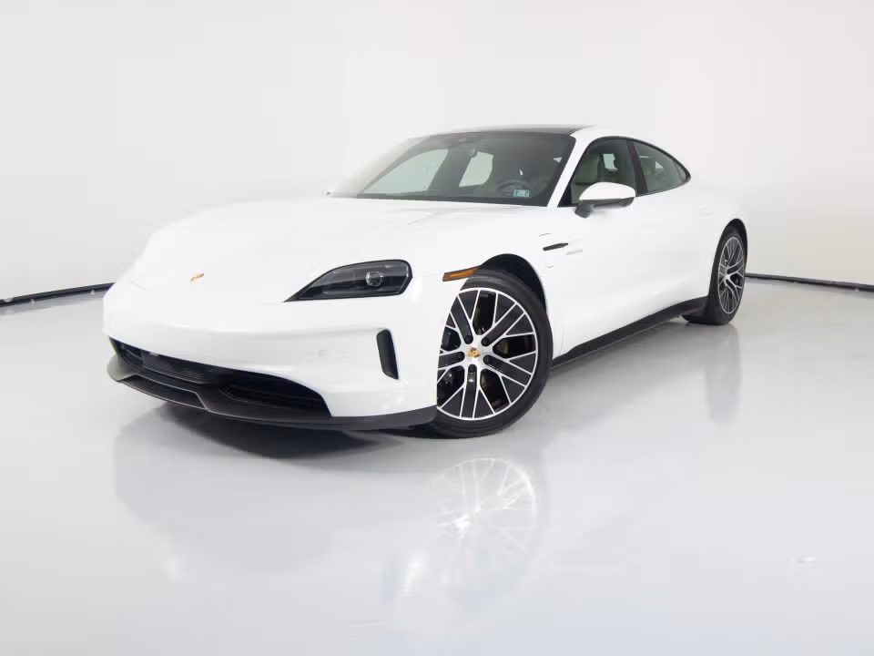 2025 Porsche Taycan 3