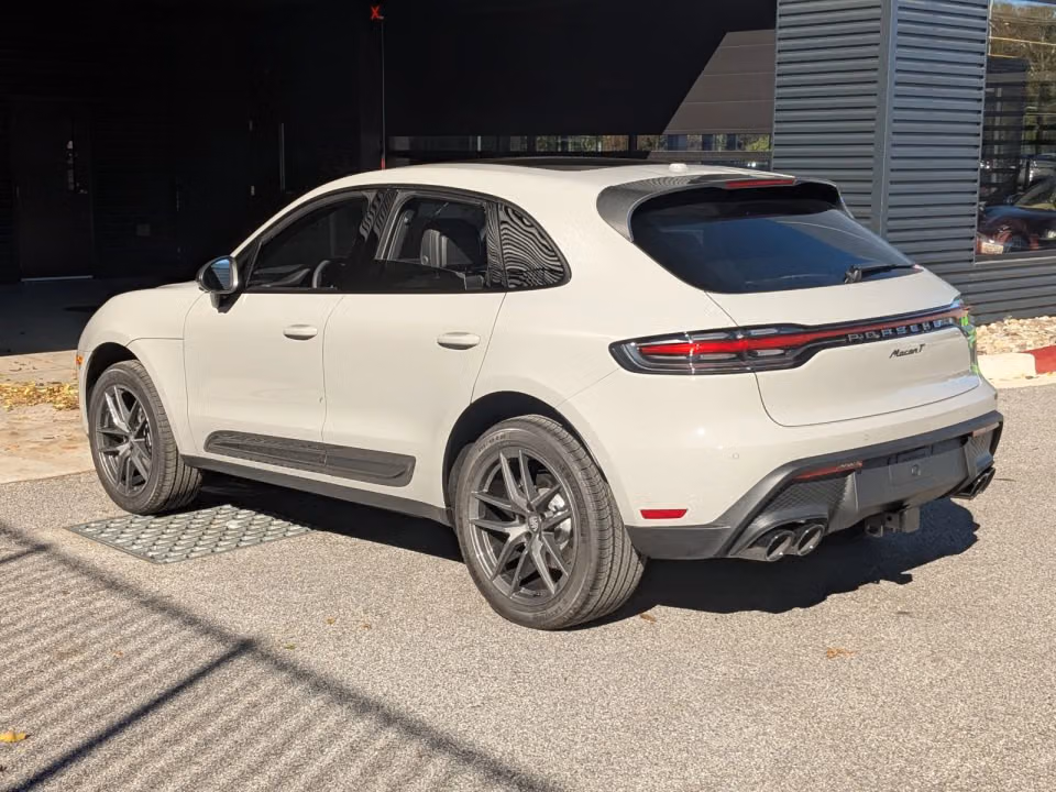 2026 Porsche Macan T - Photo 19
