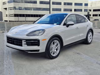 2026 Porsche Cayenne E-Hybrid's photo