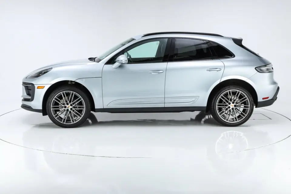 2026 Porsche Macan Base - Photo 15