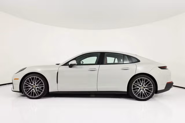 2026 Porsche Panamera Base - Photo 10