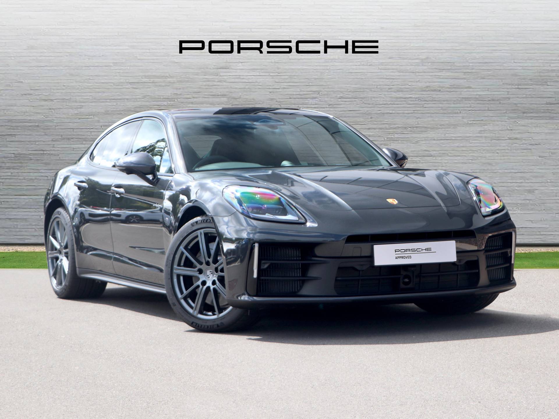 Panamera 4 E-Hybrid, photo 1 of 30