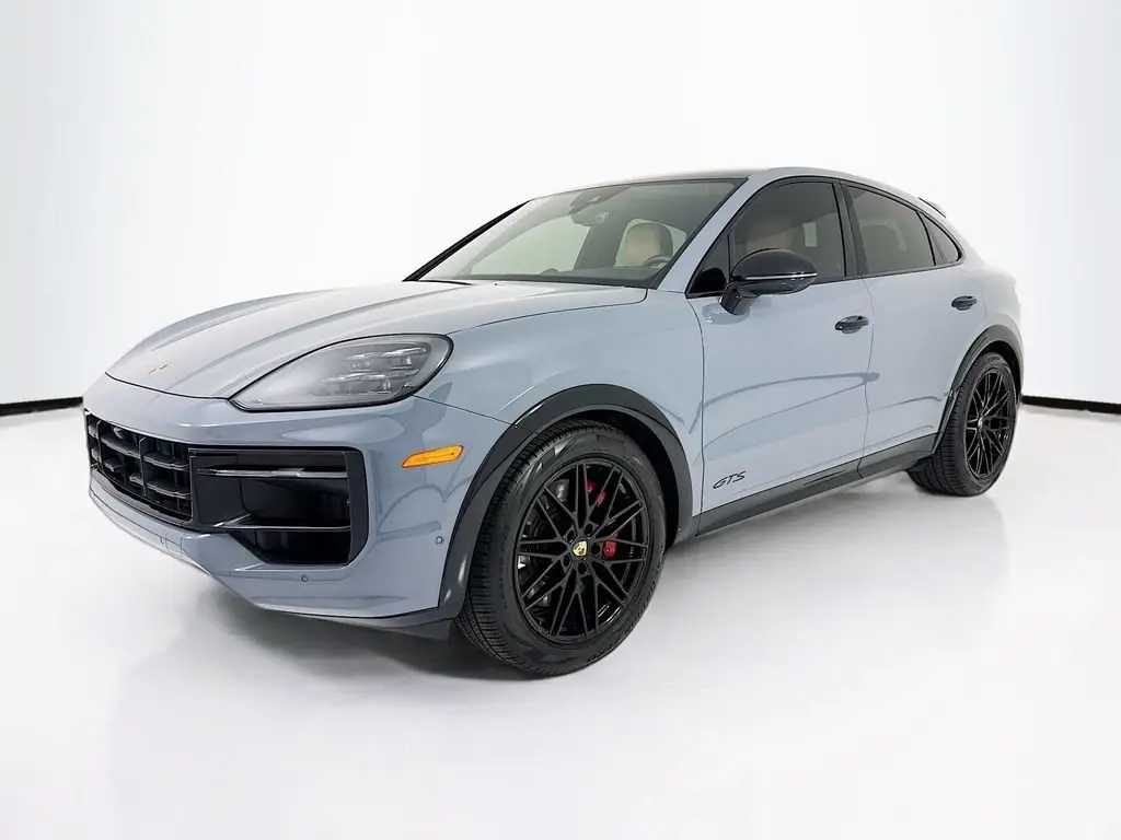 2025 Porsche Cayenne GTS