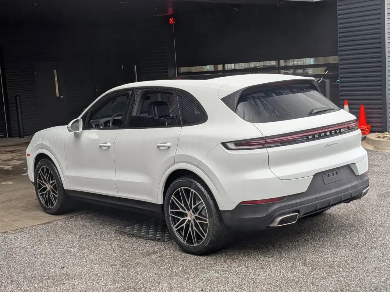 2026 Porsche Cayenne Base - Photo 24