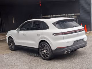 2026 Porsche Cayenne Base - Photo 17