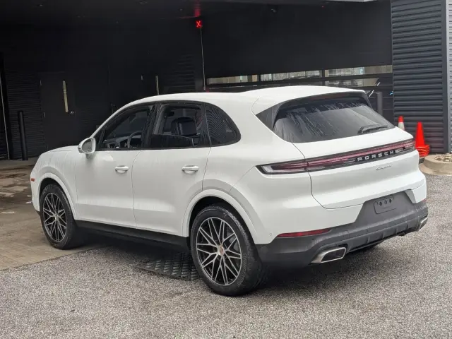 2026 Porsche Cayenne Base - Photo 22
