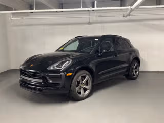 2023 Porsche Macan's photo