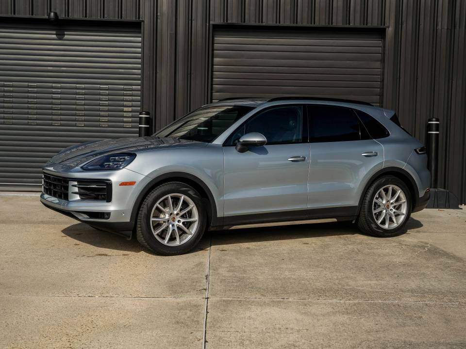 2025 Porsche Cayenne S