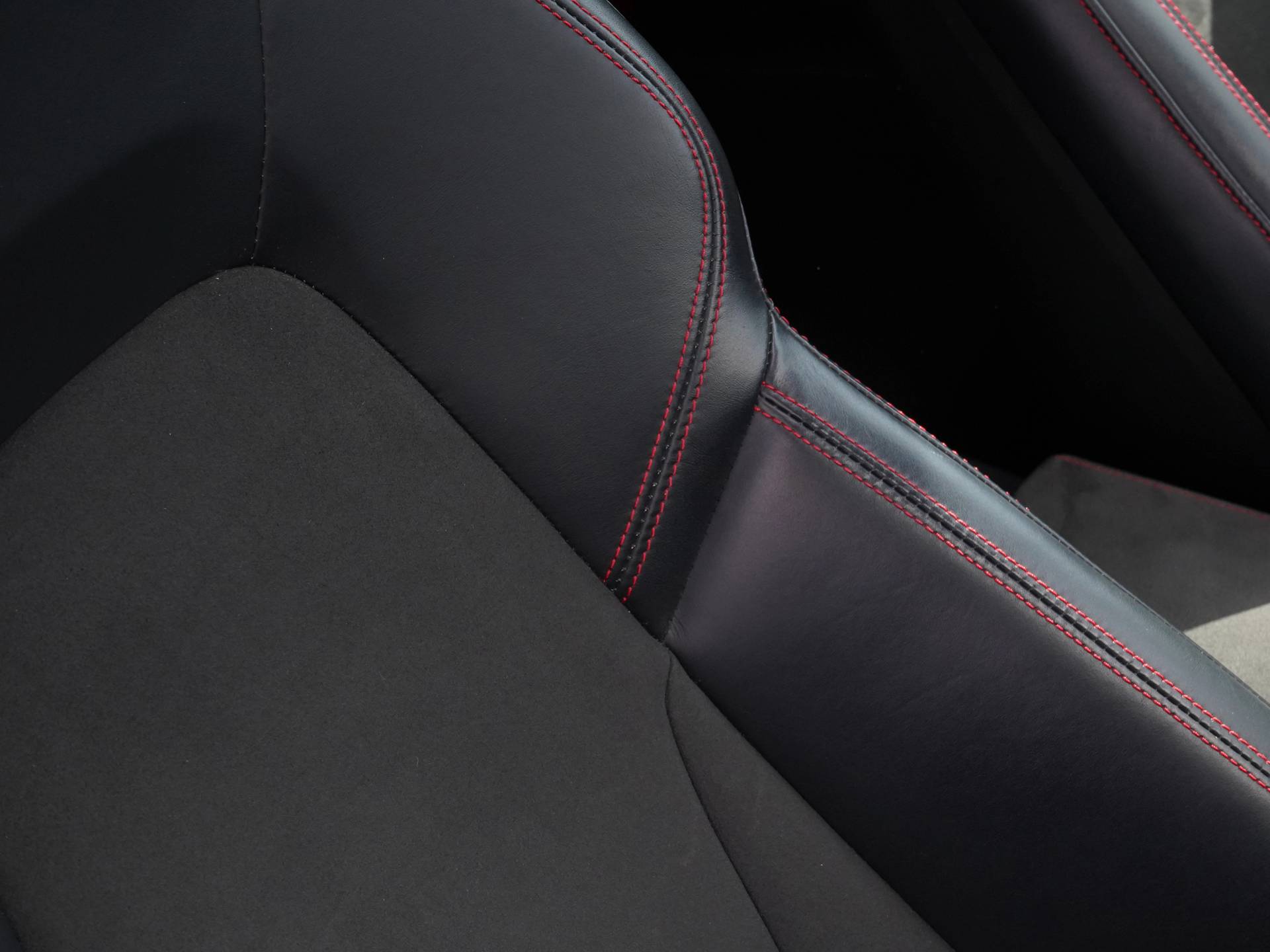 911 Carrera 4 GTS, photo 35 of 35