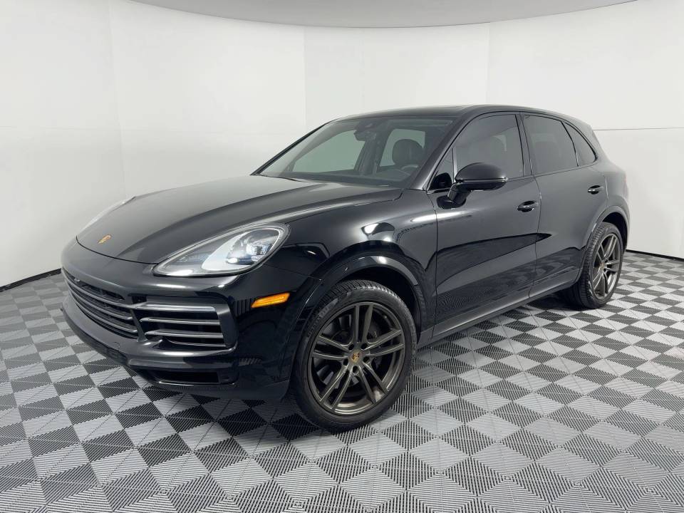 2023 Porsche Cayenne Base