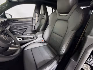 2025 Porsche Macan Turbo Electric - Photo 33