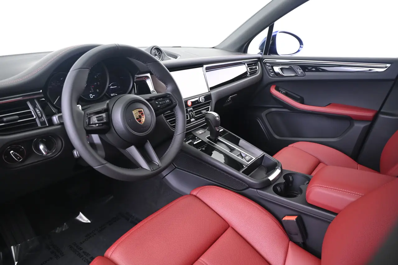 2026 Porsche Macan Base - Photo 32