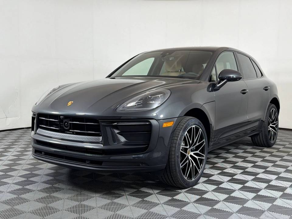 2026 Porsche Macan