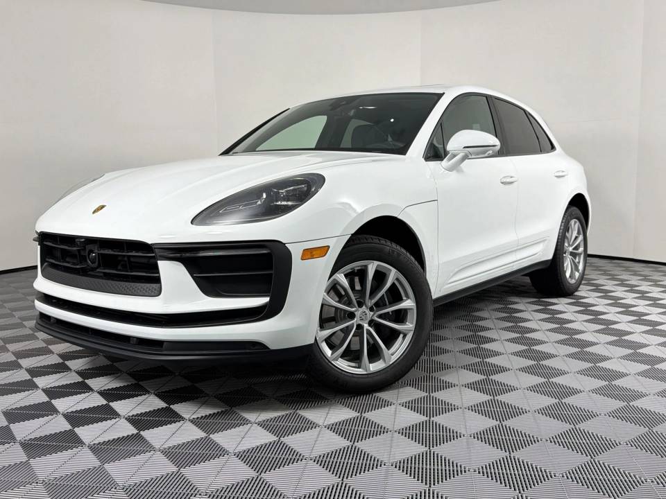 2026 Porsche Macan