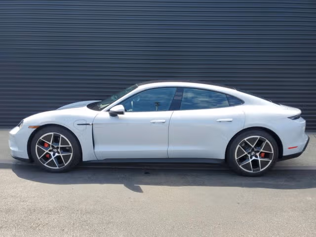 2025 Porsche Taycan S - Photo 10