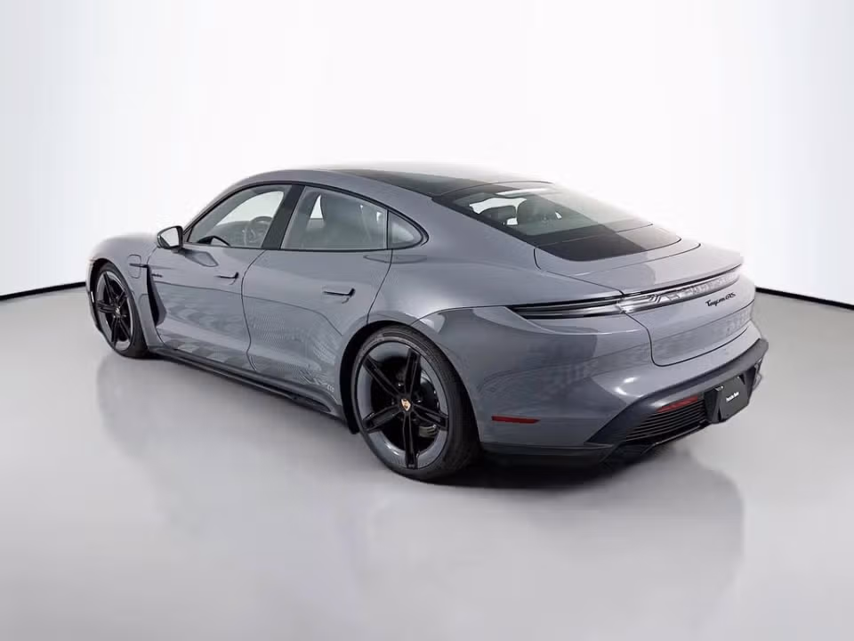 2026 Porsche Taycan GTS - Photo 19