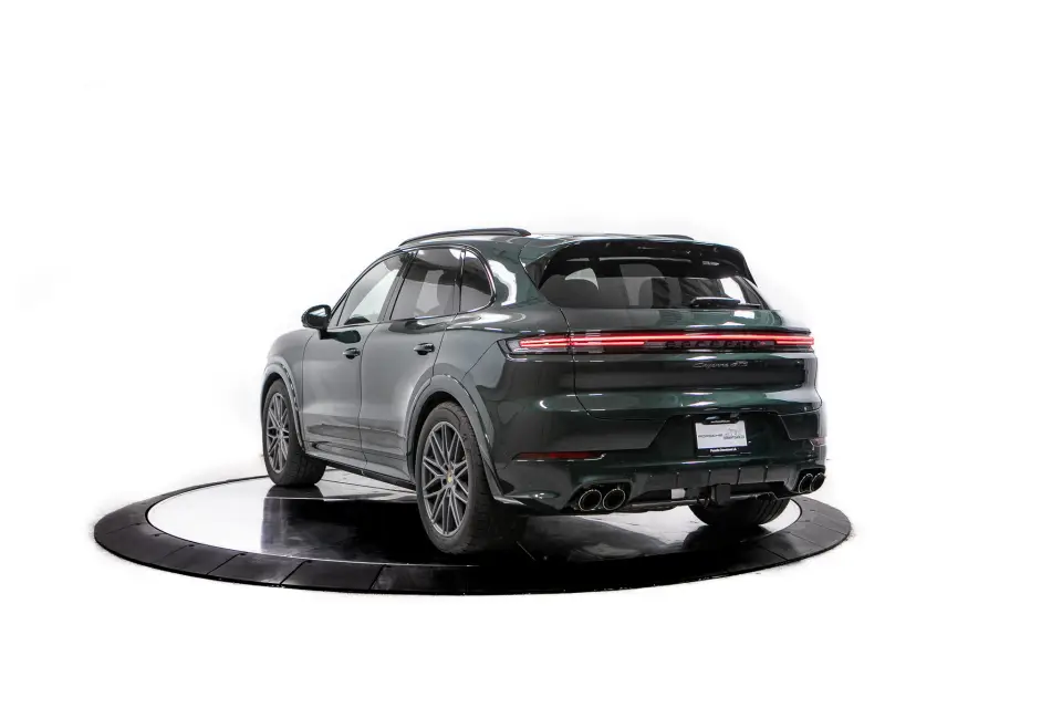 2025 Porsche Cayenne GTS - Photo 23