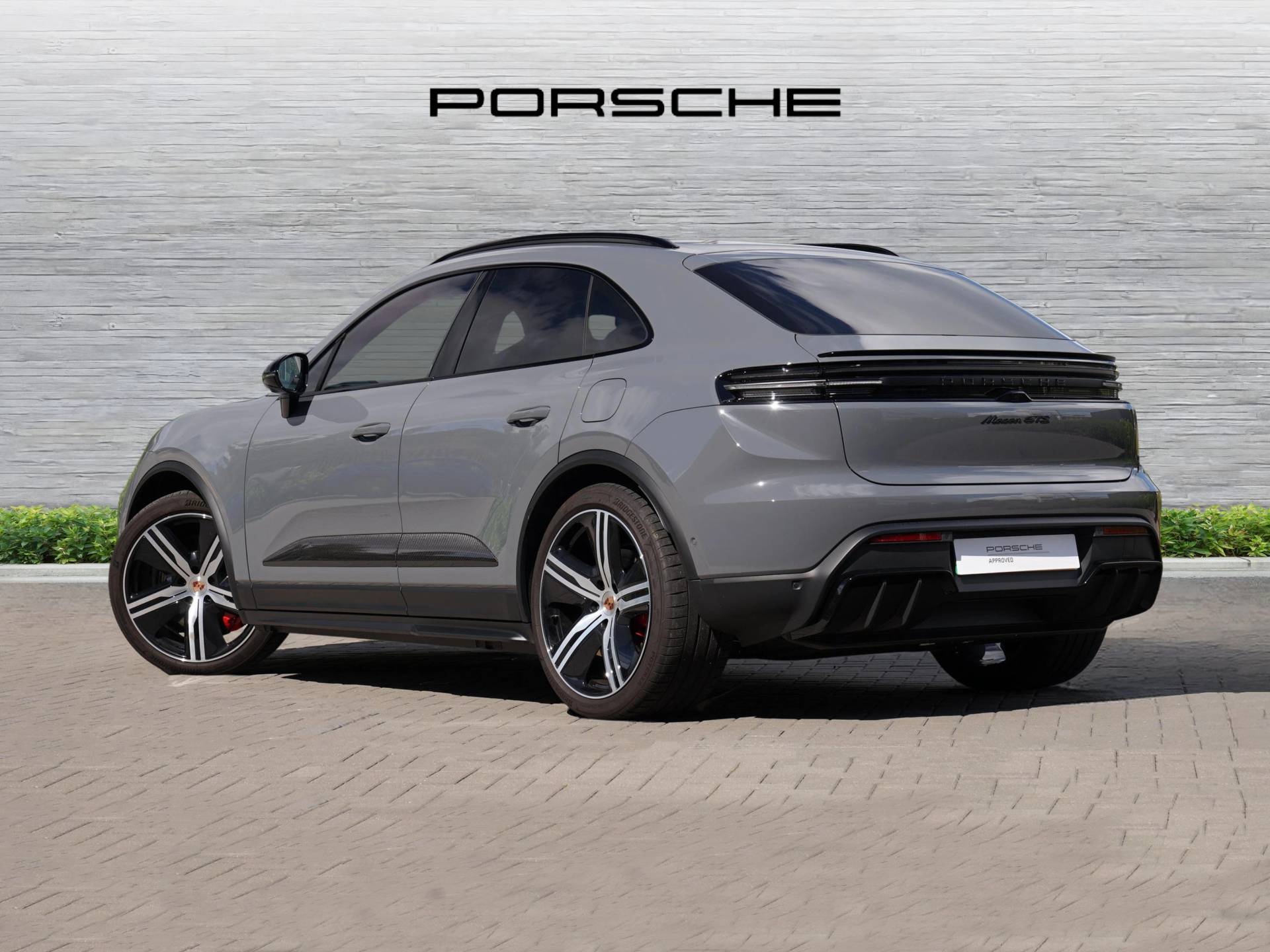 Macan GTS, photo 2 of 62