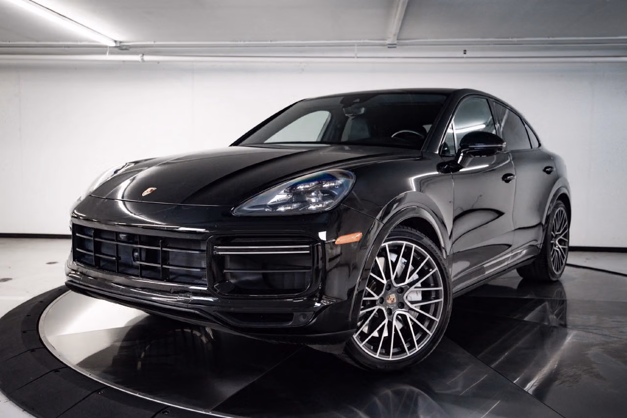 2020 Porsche Cayenne Turbo Coupe, photo 4