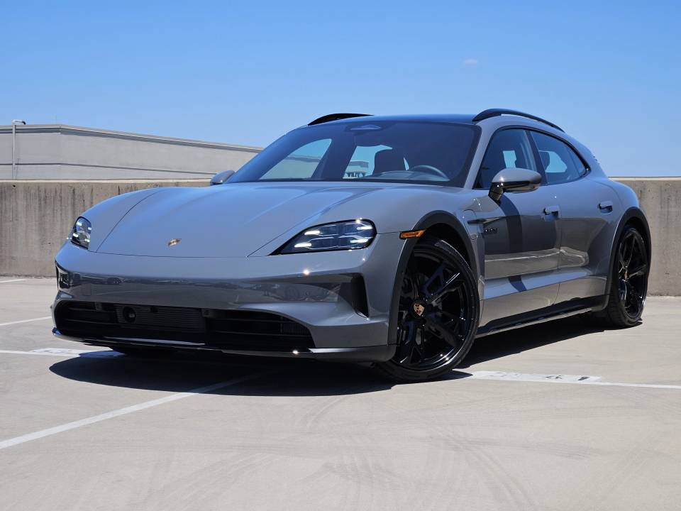 2026 Porsche Taycan 4 Cross Turismo