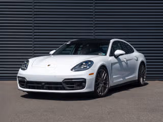 2023 Porsche Panamera 4 Platinum Edition's photo