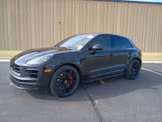 2024 Porsche Macan GTS's photo